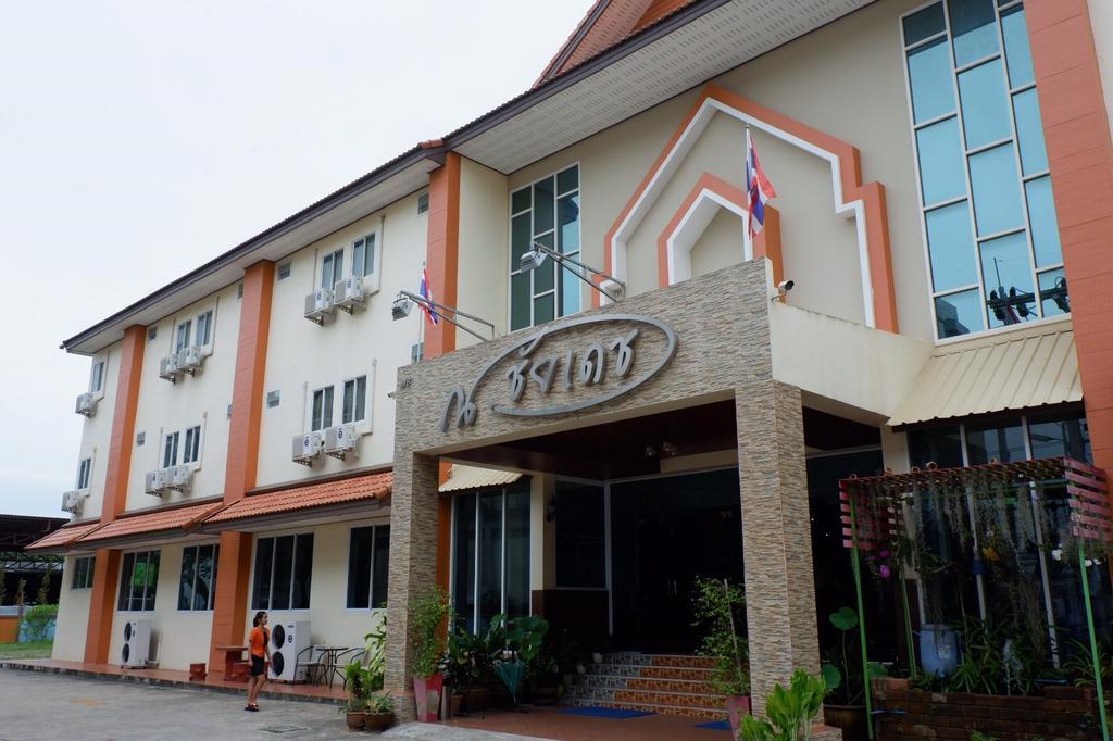 Na Chaidej Hotel Surat Thani Exterior photo